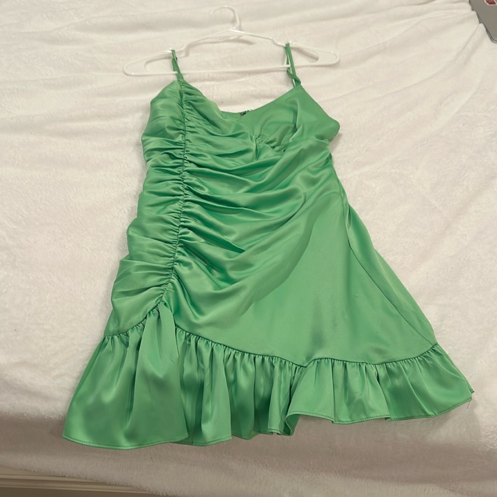 Melville majorelle mini dress 
Size Medium 
Green
